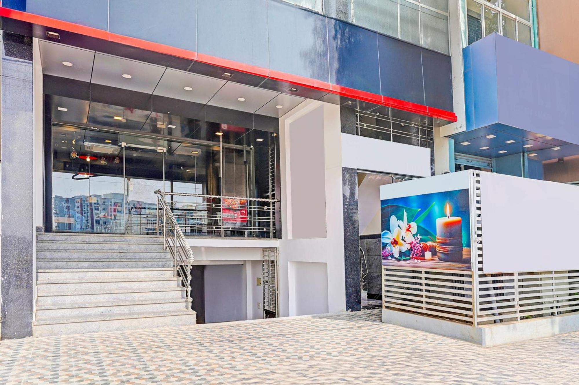 Super Collection O Niladri Road Hotel Kammasandra ภายนอก รูปภาพ